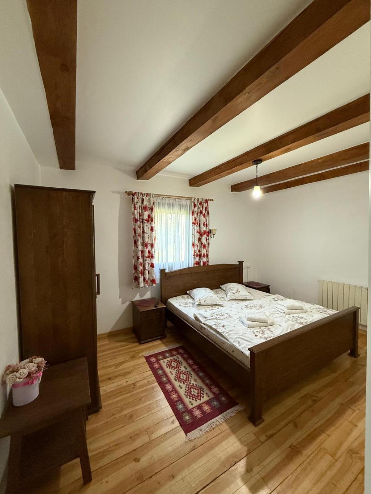 Вилла Casa Dunca Сигету-Мармацией Экстерьер фото